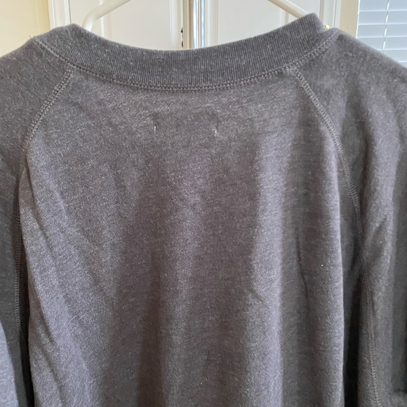 Hollister gray sweatshirt size medium - Picture 6 of 6